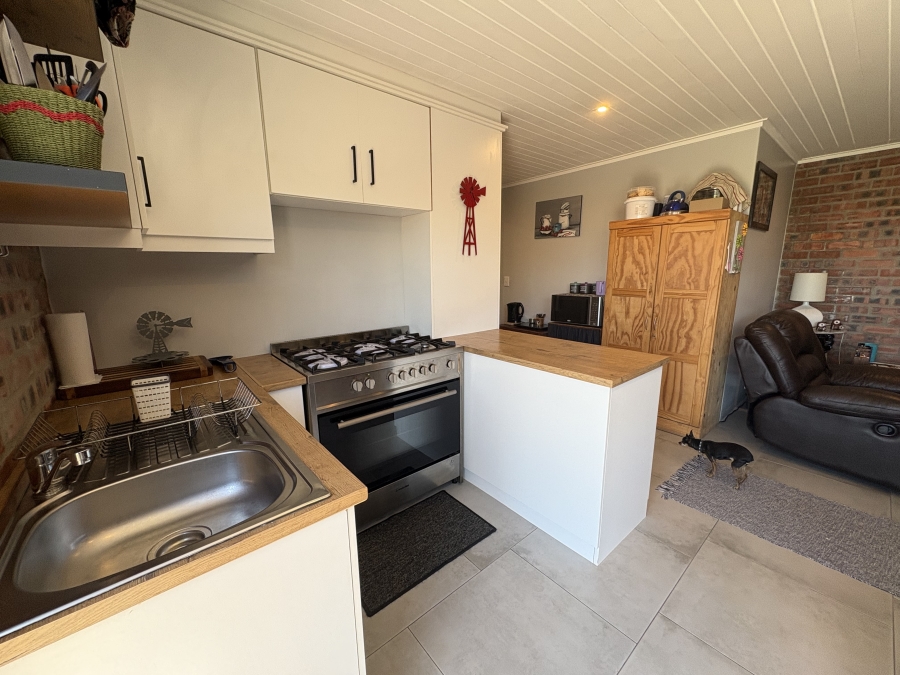 5 Bedroom Property for Sale in Pearl Bay Western Cape